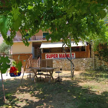 Poros Beach Camping- Studios Mikros Gialos