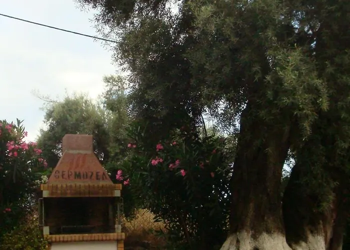 Poros Beach Camping- Studios Camping *